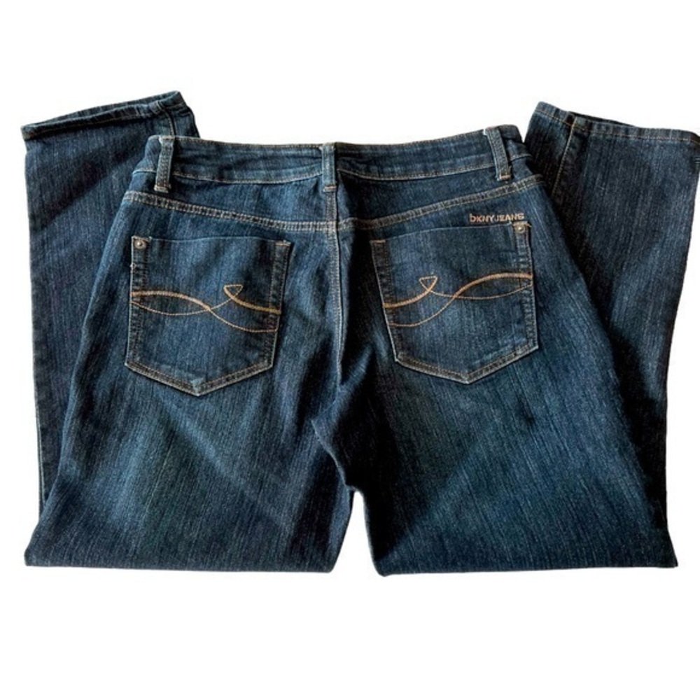 NWOT DKNY JEANS Cropped size 10